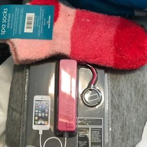 NWT phone block charger/ aloe socks